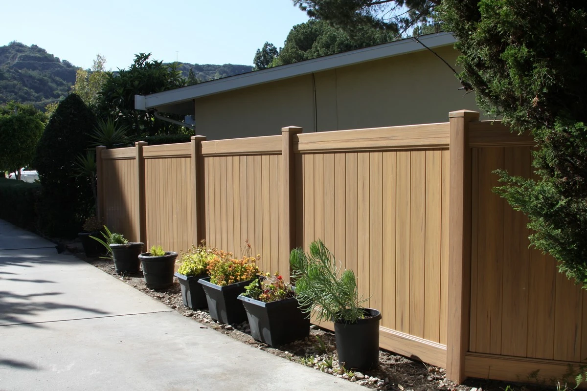 vinyl fences
